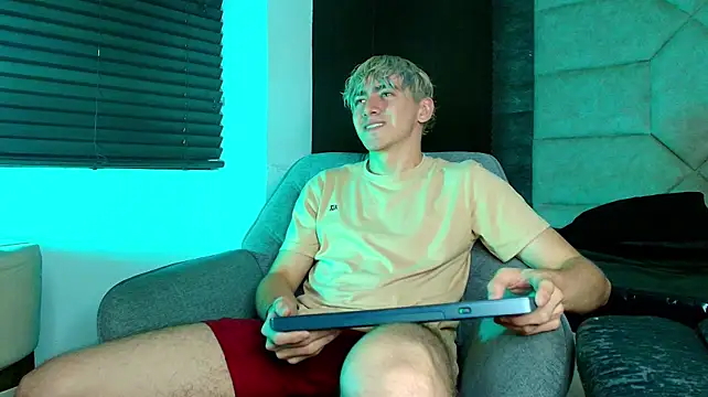 Tyler_Mcrey webcam