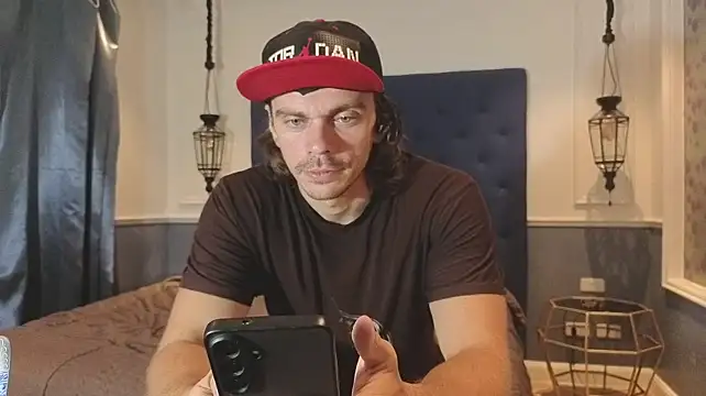 Marrymeplz webcam