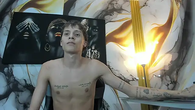 mono_blonde webcam