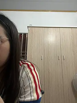 Babybooo01_ webcam