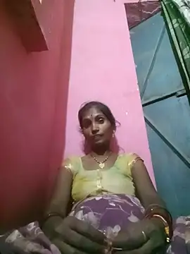 Rinee_suwanee webcam