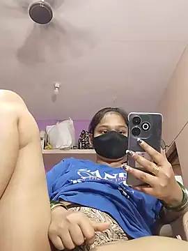 Priyanka_30 webcam