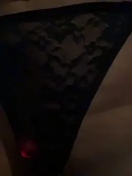 Hotmomcheckk_ live sex cam