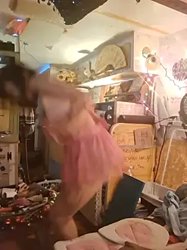 whitetrashdirtyslut webcam