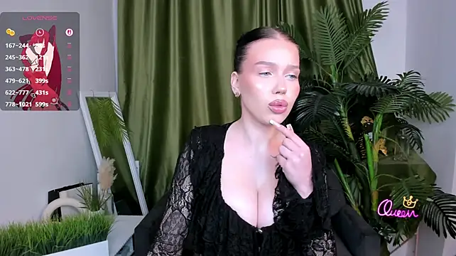 mistress_of_hearts webcam