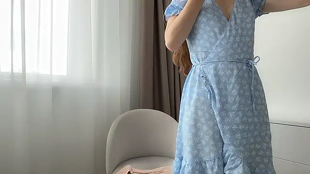 ShySchoolGirl live cam on StripChat
