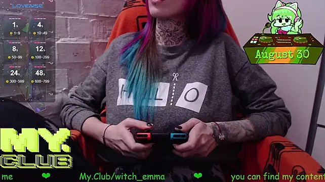 Witch_Emma live cam on StripChat