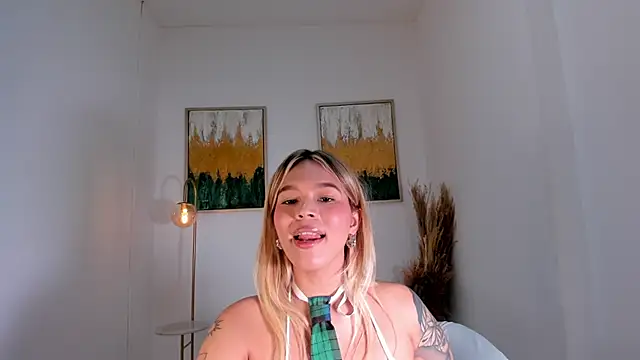 Adria_ross webcam