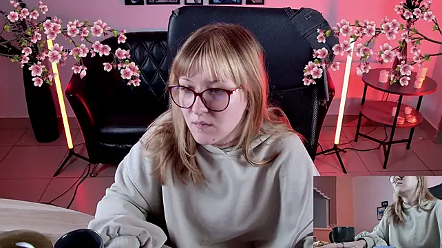 lanafitch 🌺 naked cam