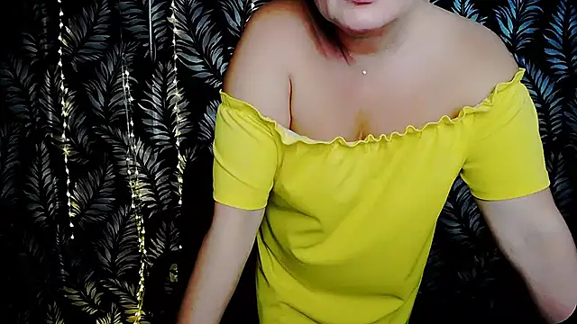 Olivia_playful webcam