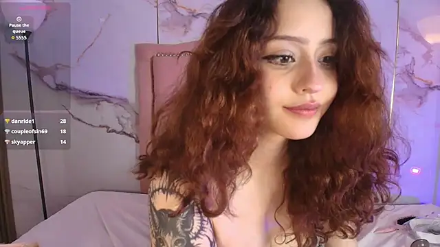 Suxan_White_ webcam