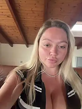 misstitmouseofficial webcam