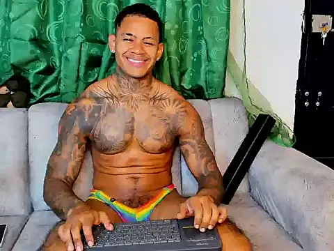 Jared_Kushhs webcam