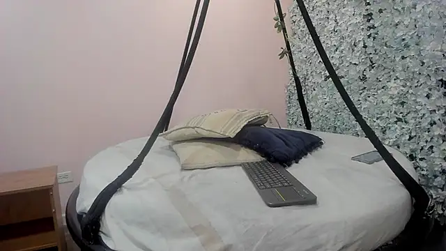 Angel_Alba_ webcam