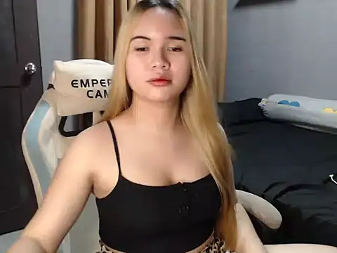 PrettyLorenxoxo webcam