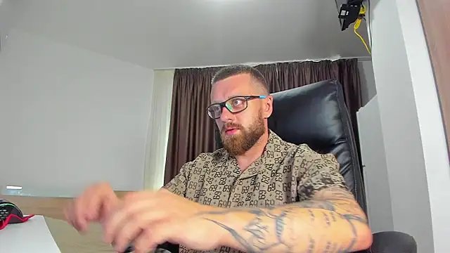 Findom_guy webcam