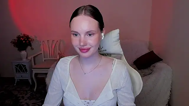 MishkaMe webcam