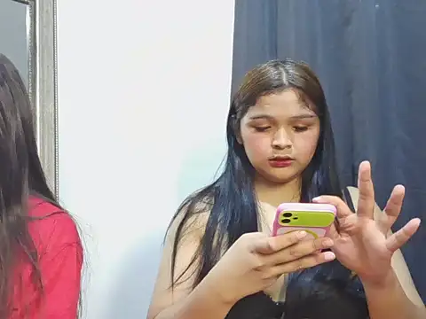 YunaBigCock webcam