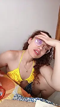DanaaCollins webcam