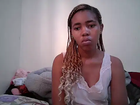 MidnightNala webcam