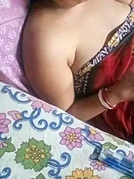 Tg_Pujaxccc webcam