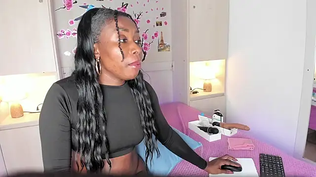TaylorBloom webcam