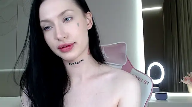 JenniferQueen11 webcam