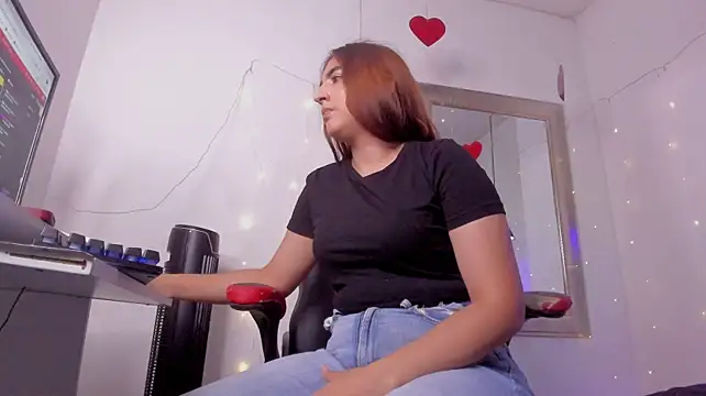 angel_hardy_dl