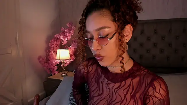 Sienna_brunette