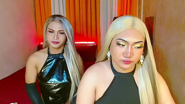 Phenomenal_Shemale webcam