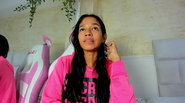 ScarletEvanss_ webcam