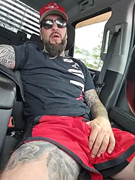 Beardedtattood live cam