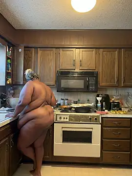 InterRacialFacial7296 webcam