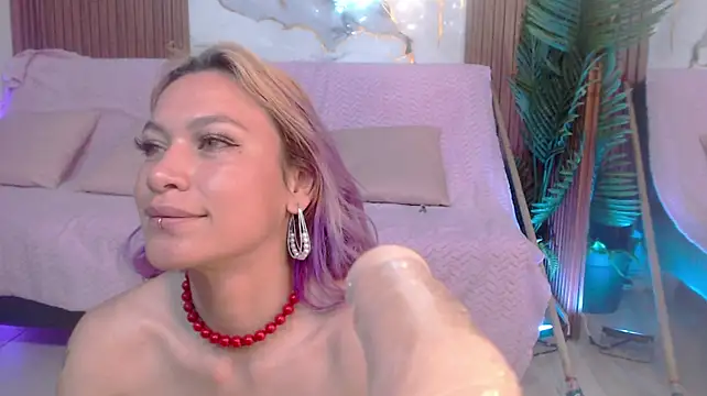 alonddra_tay webcam