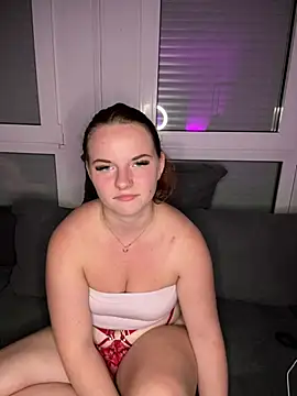 SecretSarah69 webcam