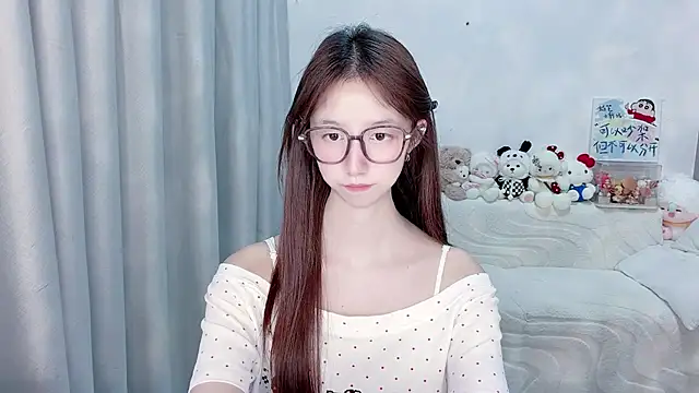 lucky-tt live cam on StripChat