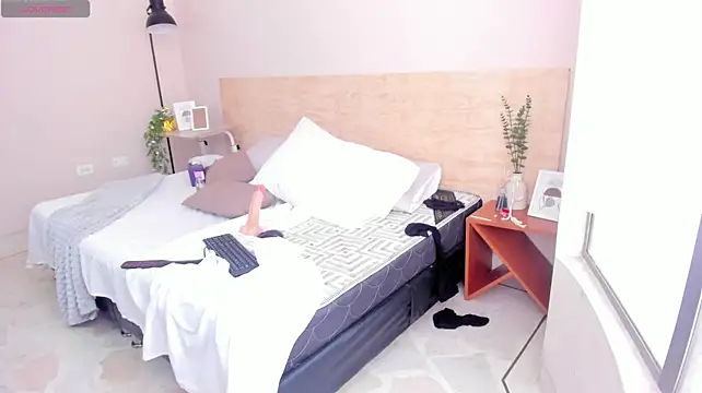 HellLilith_ webcam
