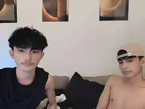 twink_pinoy live cam on StripChat