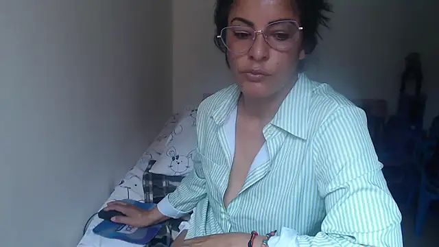 kateleyagrey webcam