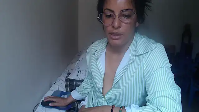 kateleyagrey webcam