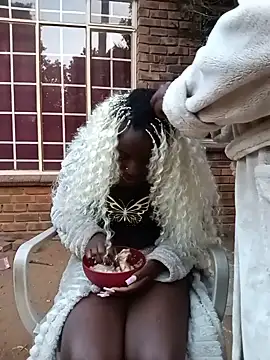 DarkQueen_94 webcam