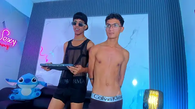 Xxx_hot23cm webcam