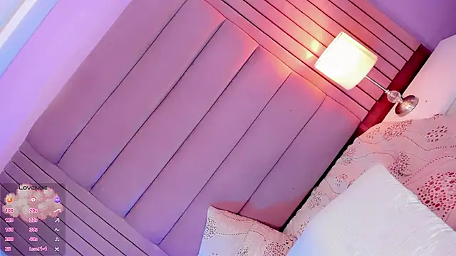Camille_deluxe webcam