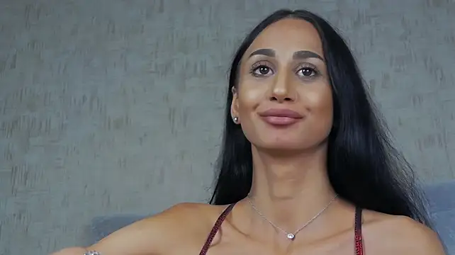 LexxyBloom webcam
