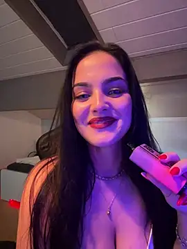 LunnaVey webcam