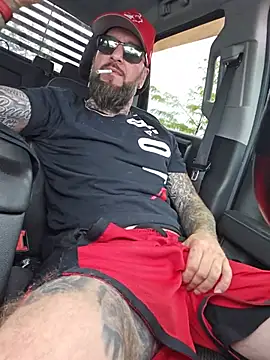 Beardedtattood webcam