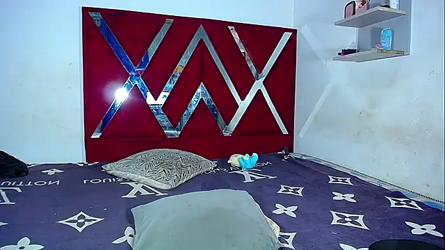 DanisaBrown webcam