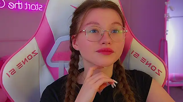 KeiraAsti