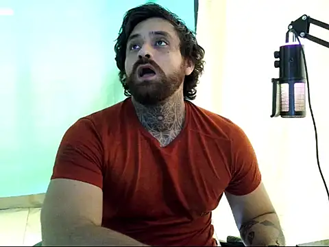aronmiller404 webcam
