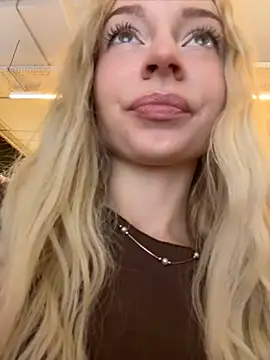melissa_grr (F young) - Play with my SWEET BOOBS! TOPLESS